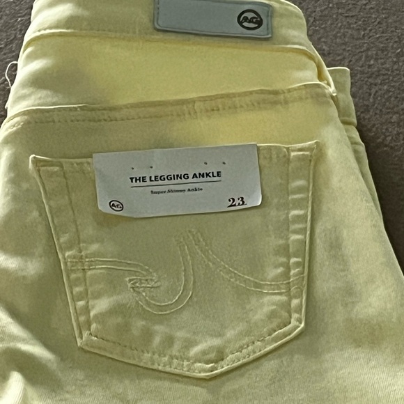 AG NWT THE LEGGING ANKLE SUPER SKINNY ANKLE Lemon yellow - Size 23 - Picture 2 of 10